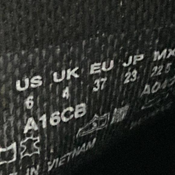 Timberland Women's Glancy Teddy Fleece Boots Booties Faux Fur Leather 6M - NWOB - Picture 15 of 16